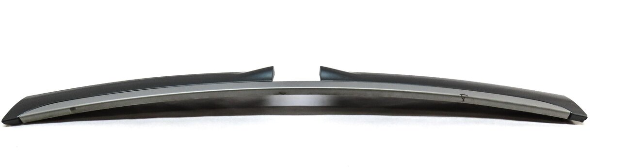 Thumbnail 3: 2006 PORSCHE CAYENNE (955) REAR HATCH TRUNK TRIM (TITANIUM SILVER METALLIC)