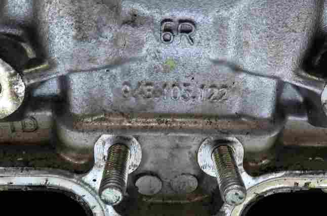 Thumbnail 7: 2003-2006 PORSCHE CAYENNE (955) 4.5L TURBO ENGINE - LEFT CYLINDER HEAD