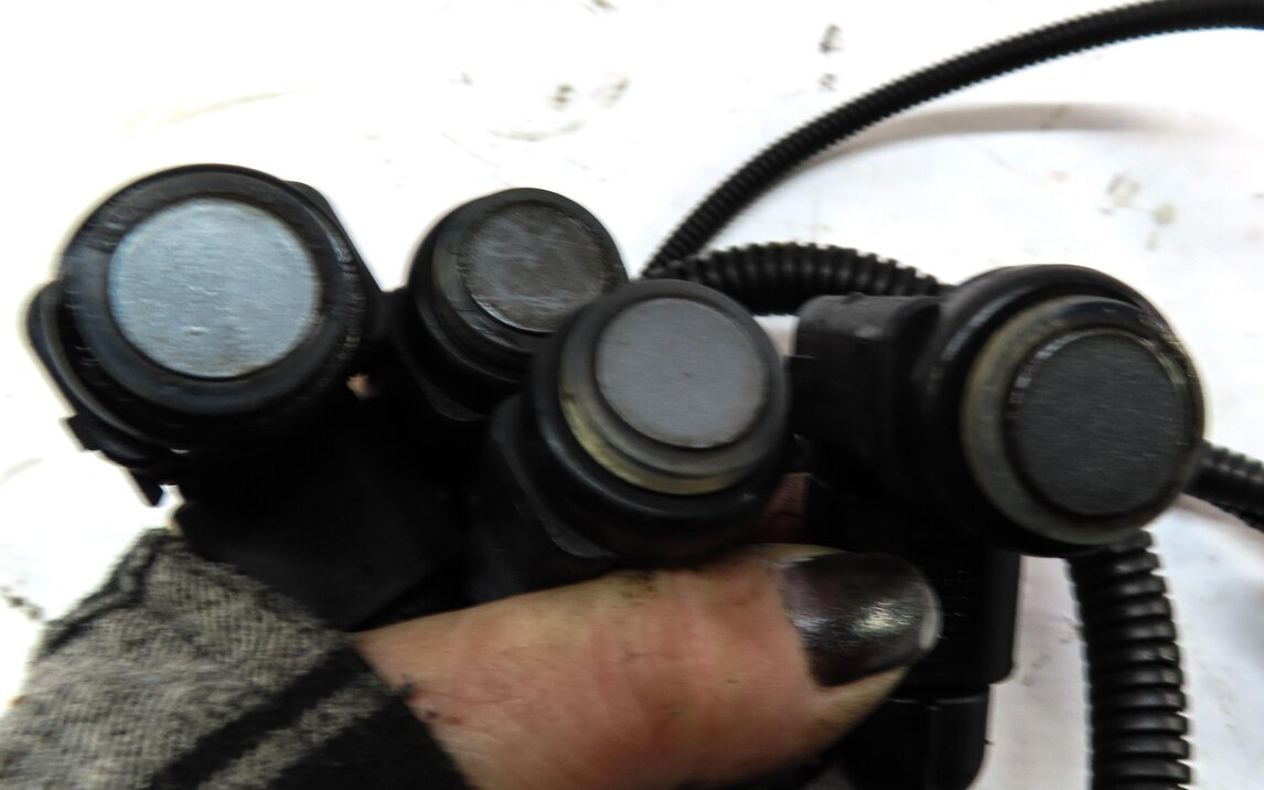 Thumbnail 5: 06 PORSCHE CAYENNE 955 REAR PARK ASSIST PDC SENSOR SET5 (SILVER) w/ WIRE HARNESS