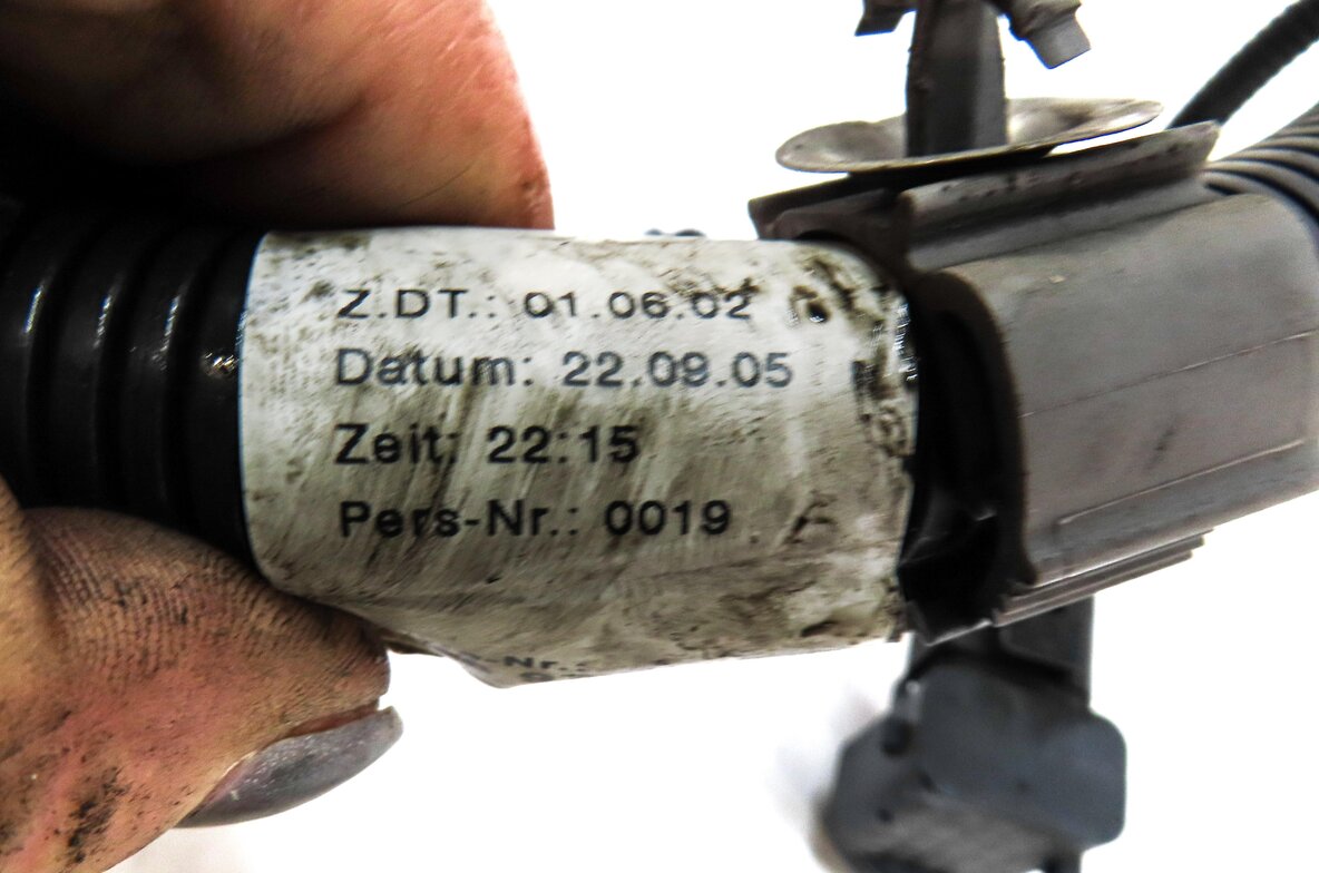 Thumbnail 4: 2006 PORSCHE CAYENNE 955 FRONT PARK ASSIST PDC SENSOR SET5 SILVER & WIRE HARNESS