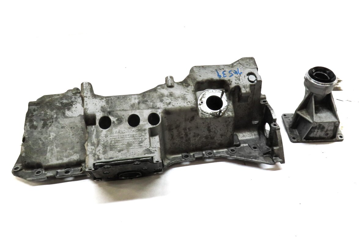Thumbnail 1: 06-13 BMW 325Xi 328Xi 330Xi 335Xi X1 (E84 E90 E91 E92) AWD 3.0L ENGINE OIL PAN