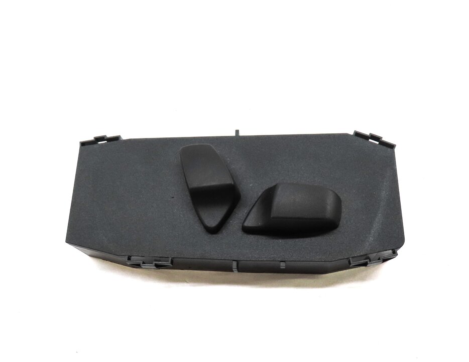 Thumbnail 2: 2010 BMW 335i (E90) FRONT RIGHT PASSENGER SEAT ADJUST ADJUSTMENT SWITCH