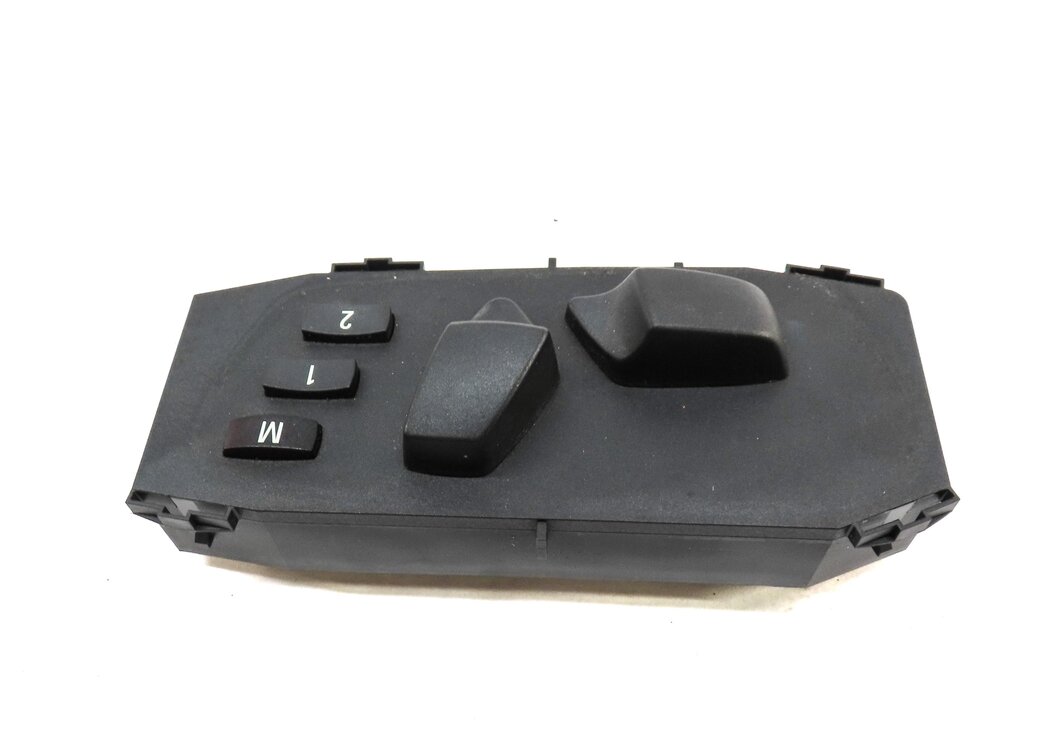 Thumbnail 3: 2010 BMW 335i (E90) FRONT LEFT DRIVER MEMORY SEAT ADJUST ADJUSTMENT SWITCH