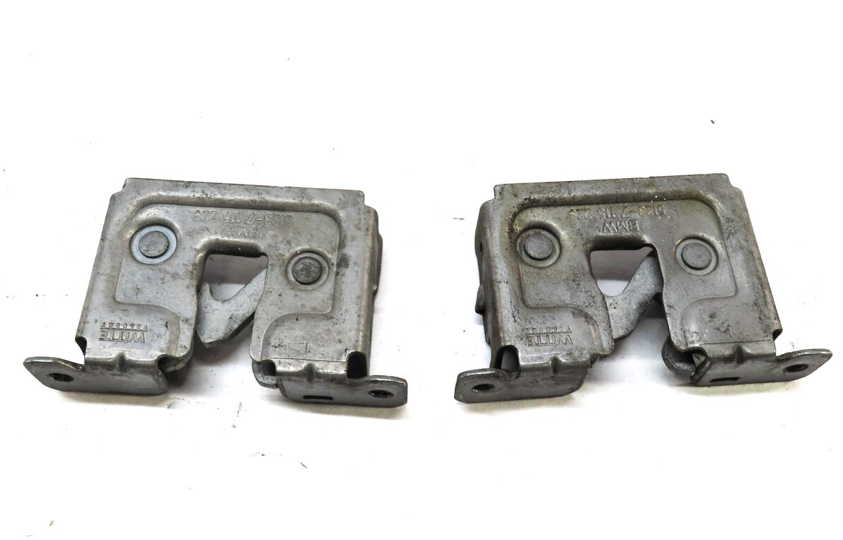 Thumbnail 4: 2010 BMW 335i (E90) FRONT LEFT & RIGHT LOWER HOOD LOCK LATCH SET-2