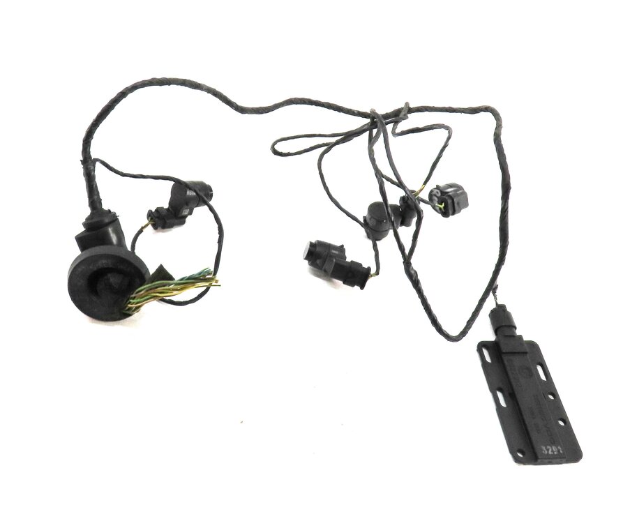 2010 BMW 335i (E90) REAR PDC PARK SENSOR SET-4 w/ HARNESS (BLACK)