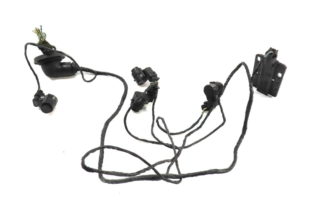 Thumbnail 3: 2010 BMW 335i (E90) REAR PDC PARK SENSOR SET-4 w/ HARNESS (BLACK)
