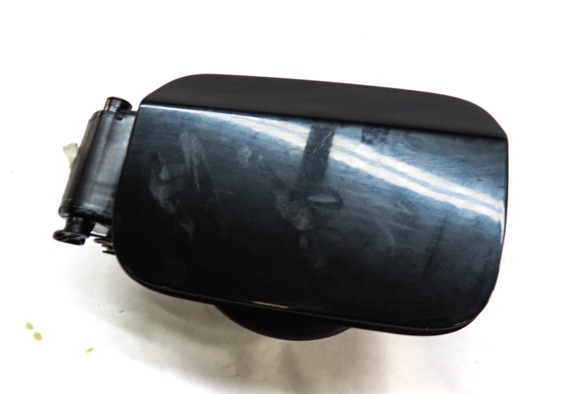 Thumbnail 1: 2007-2013 BMW 328i 335i M3 (E92) COUPE - FUEL TANK DOOR w/ HOUSING (BLACK 475)