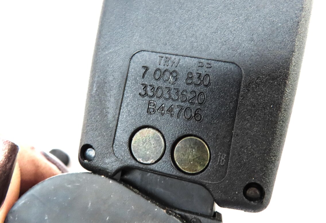 Thumbnail 5: 2007 BMW M6 COUPE (E63) REAR LEFT & RIGHT SEATBELT BUCKLE RECEIVER SET 2 (BLACK)
