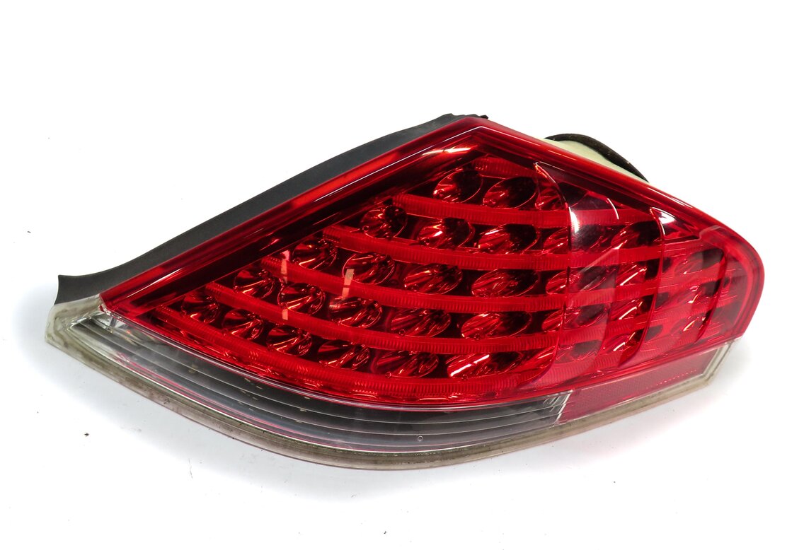 Thumbnail 3: 2004-2010 BMW 645i 650i M6 ///M (E63) RIGHT PASSENGER TAILLIGHT BRAKE LIGHT LAMP