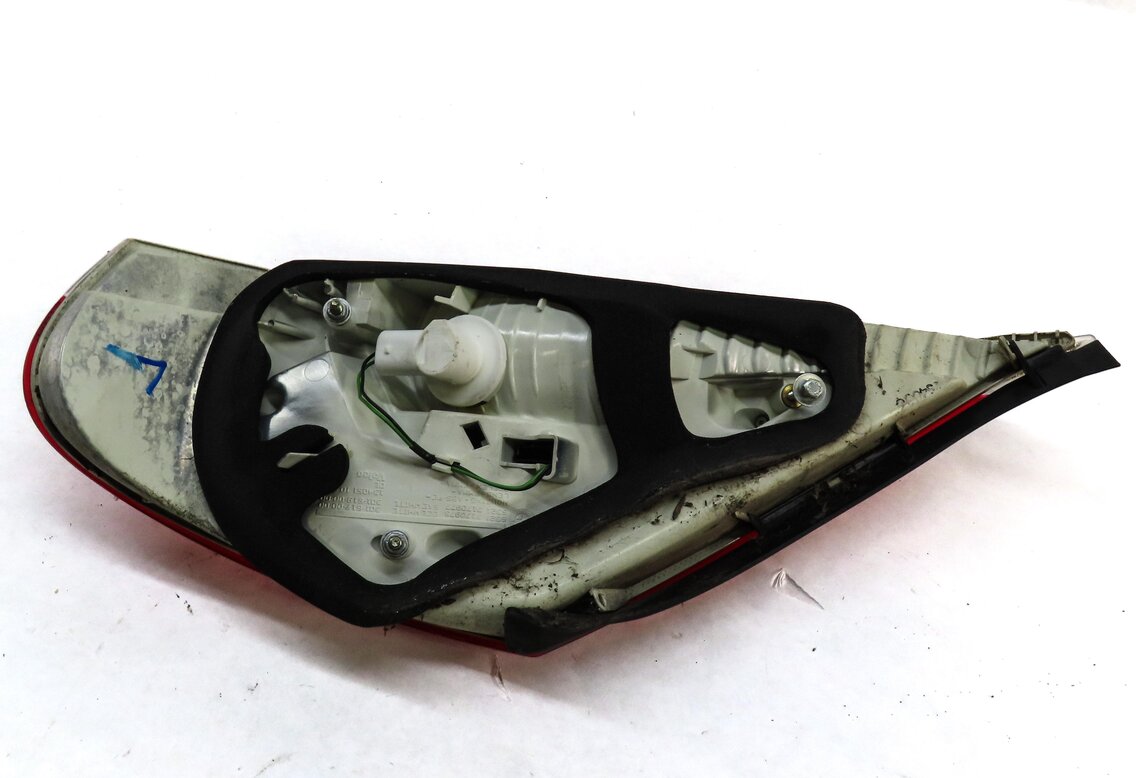Thumbnail 4: 2004-2010 BMW 645i 650i M6 ///M (E63) LEFT DRIVER TAILLIGHT BRAKE LIGHT LAMP