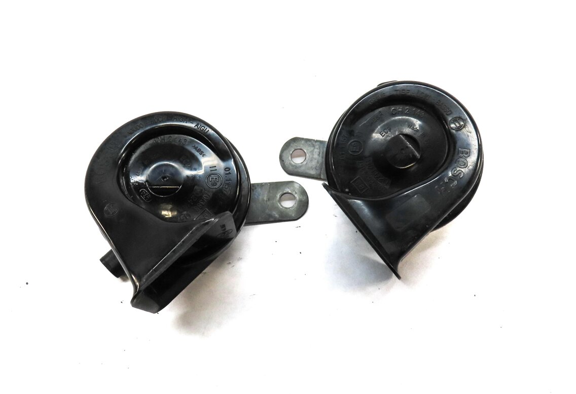 Thumbnail 2: 2006-2010 BMW M6 ///M (E63) HIGH & LOW TONE SAFETY HORN SET-2