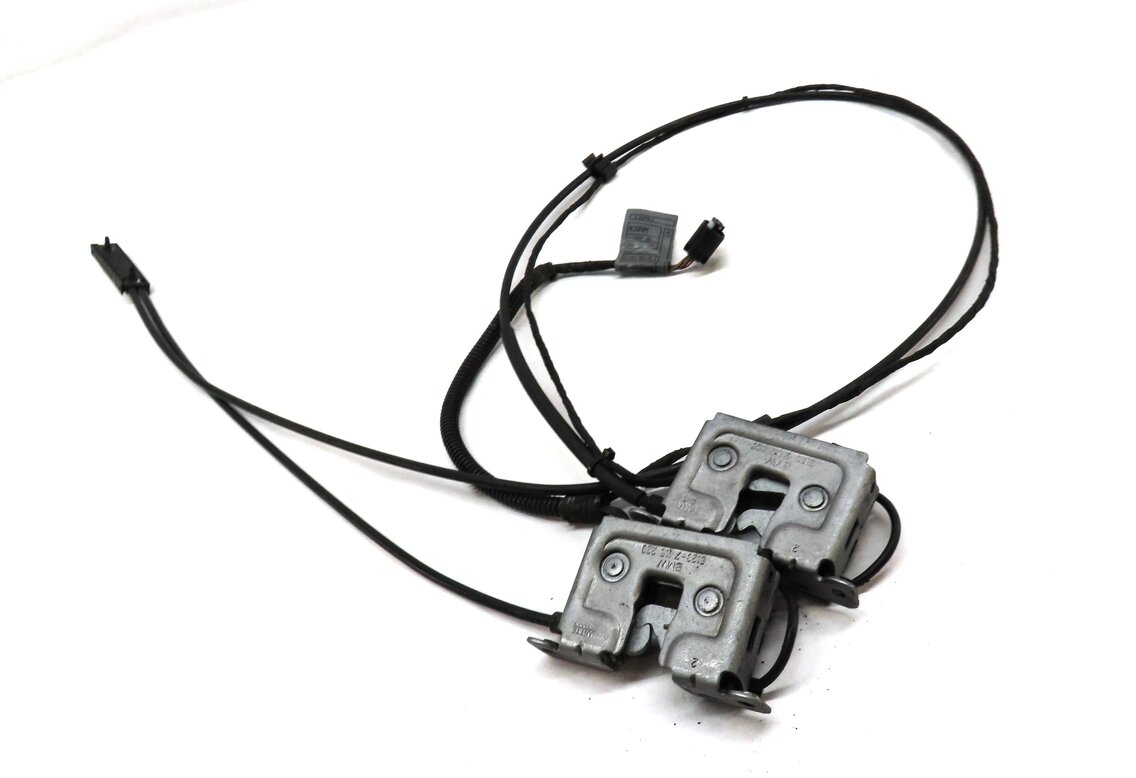 Thumbnail 2: 2007 BMW M6 COUPE (E63) HOOD LEFT & RIGHT LOCK LATCH SET 2 w/ CABLE