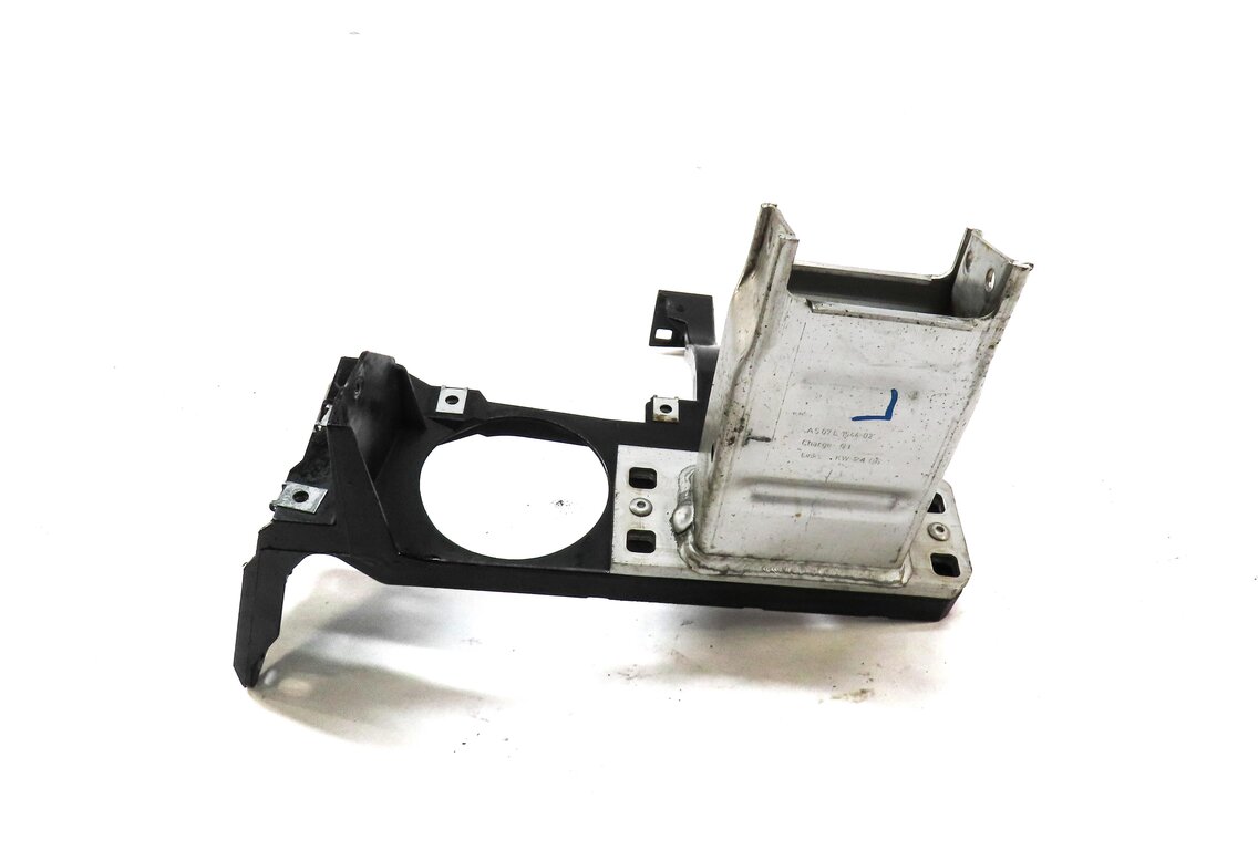 Thumbnail 2: 2007 BMW M6 COUPE (E63) FRONT LEFT DRIVER BUMPER MOUNT BRACKET GUIDE SUPPORT