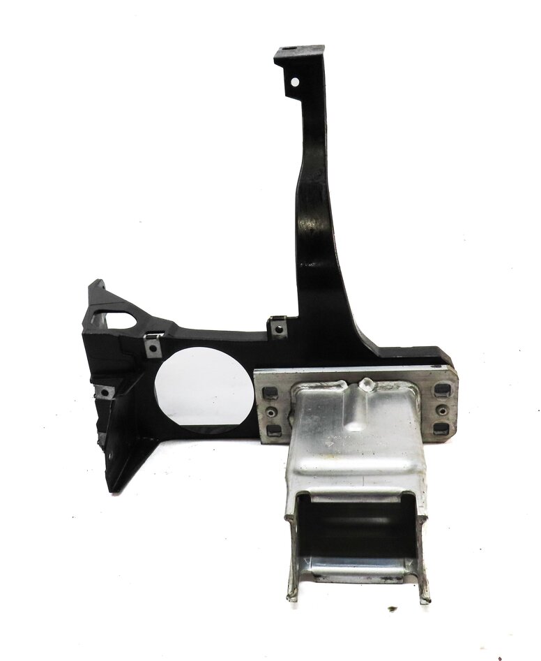 Thumbnail 5: 2007 BMW M6 COUPE (E63) FRONT LEFT DRIVER BUMPER MOUNT BRACKET GUIDE SUPPORT