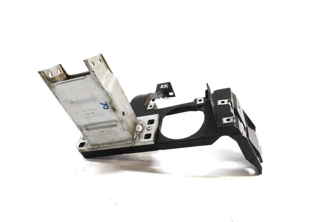 Thumbnail 2: 2007 BMW M6 COUPE (E63) FRONT RIGHT PASSENGER BUMPER MOUNT BRACKET GUIDE SUPPORT