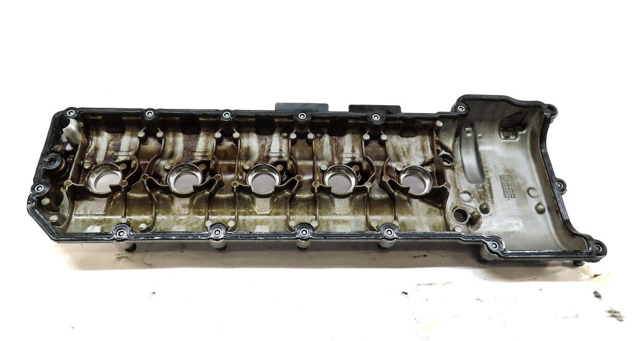 Thumbnail 4: 2006-2010 BMW M5 M6 (E63 E64) 5.0L S85 V10 ENGINE LEFT CYLINDER HEAD VALVE COVER