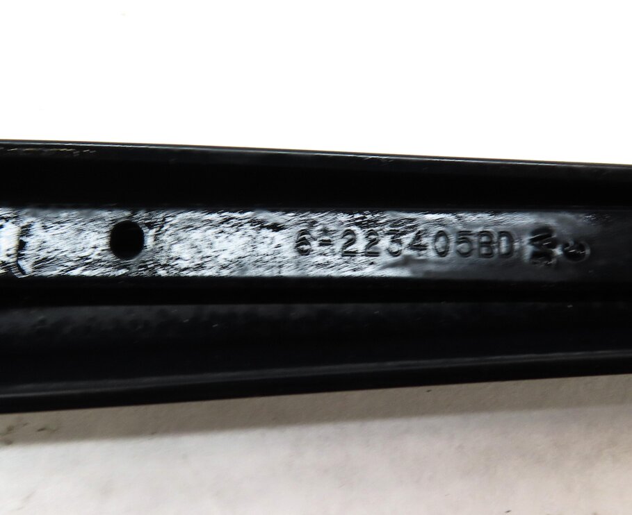 Thumbnail 4: 07-16 LAND ROVER LR4 - RANGE ROVER SPORT (L320) FRONT WINDSHIELD WIPER ARM SET