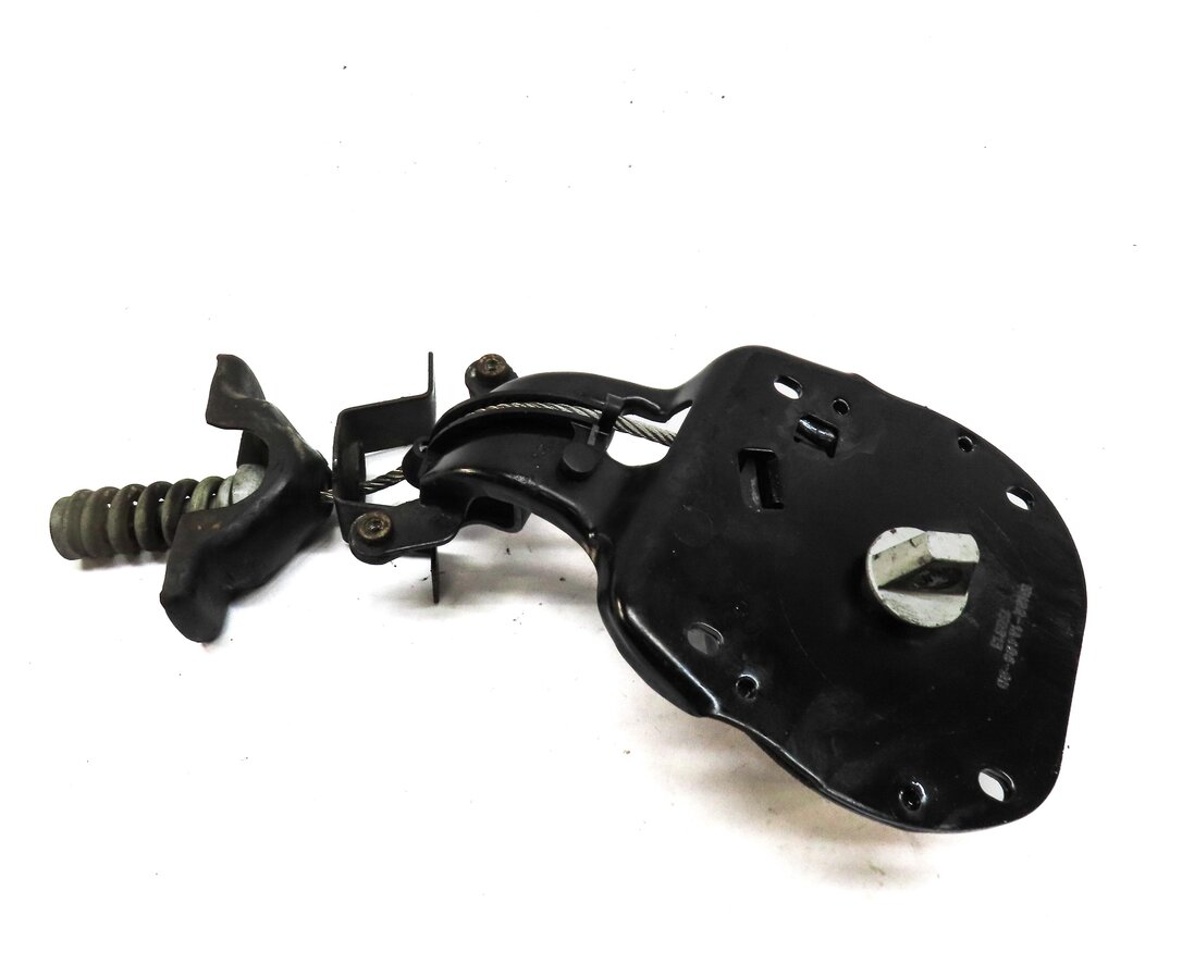 Thumbnail 5: 2013 LAND ROVER LR4 SPARE TIRE CARRIER WINCH HOLDER