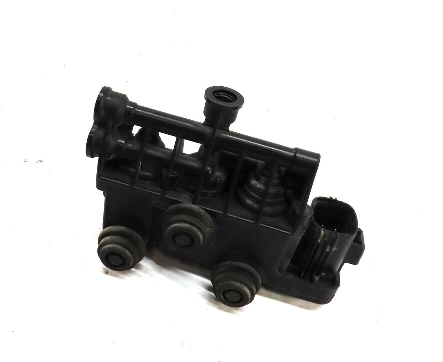 2013 LAND ROVER LR4 AIR SUSPENSION VALVE BLOCK