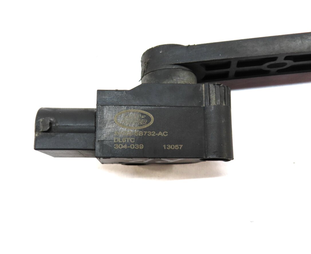 Thumbnail 5: 2013 LAND ROVER LR4 RIGHT PASSENGER SIDE REAR SUSPENSION HEIGHT LEVEL SENSOR