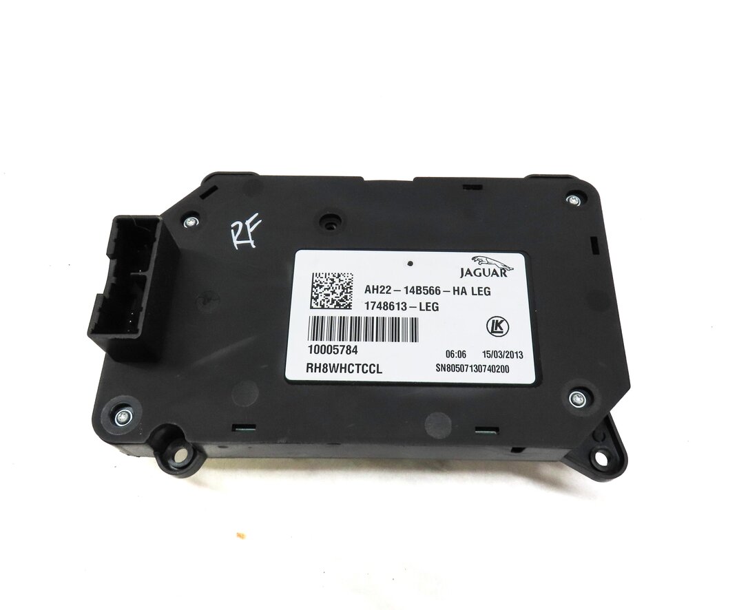 Thumbnail 4: 2013 LAND ROVER LR4 FRONT RIGHT PASSENGER SEAT ADJUSTMENT SWITCH BUTTON