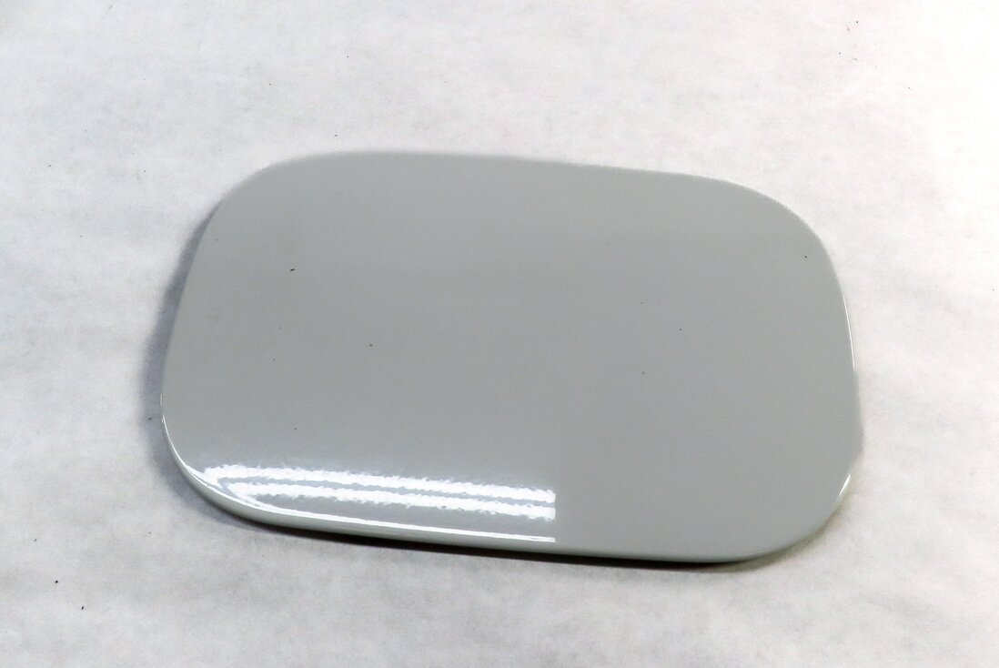 05-16 LR3 LR4 RANGE ROVER SPORT (L320) FUEL TANK DOOR TRIM (FUJI WHITE 867)