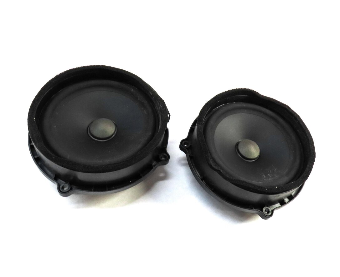 Thumbnail 2: 2013 LAND ROVER LR4 RADIO STEREO LOGIC-7 AUDIO SUB SUBWOOFER TWEETER SPEAKER SET