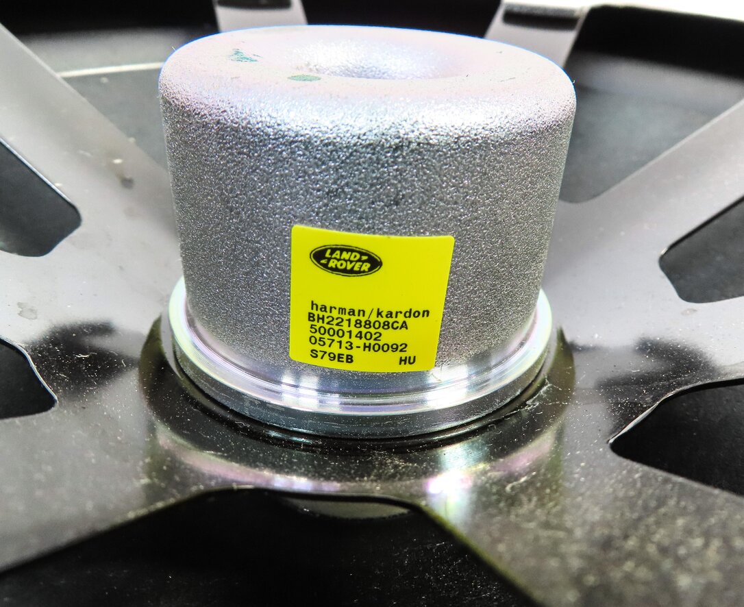 Thumbnail 9: 2013 LAND ROVER LR4 RADIO STEREO LOGIC-7 AUDIO SUB SUBWOOFER TWEETER SPEAKER SET