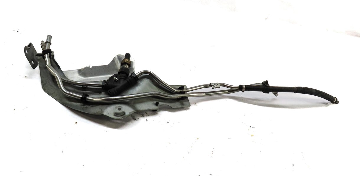 Thumbnail 2: 2013 LAND ROVER LR4 5.0L AJ133 V8 ENGINE FUEL FEED VAPOR LINES w/ SENSOR