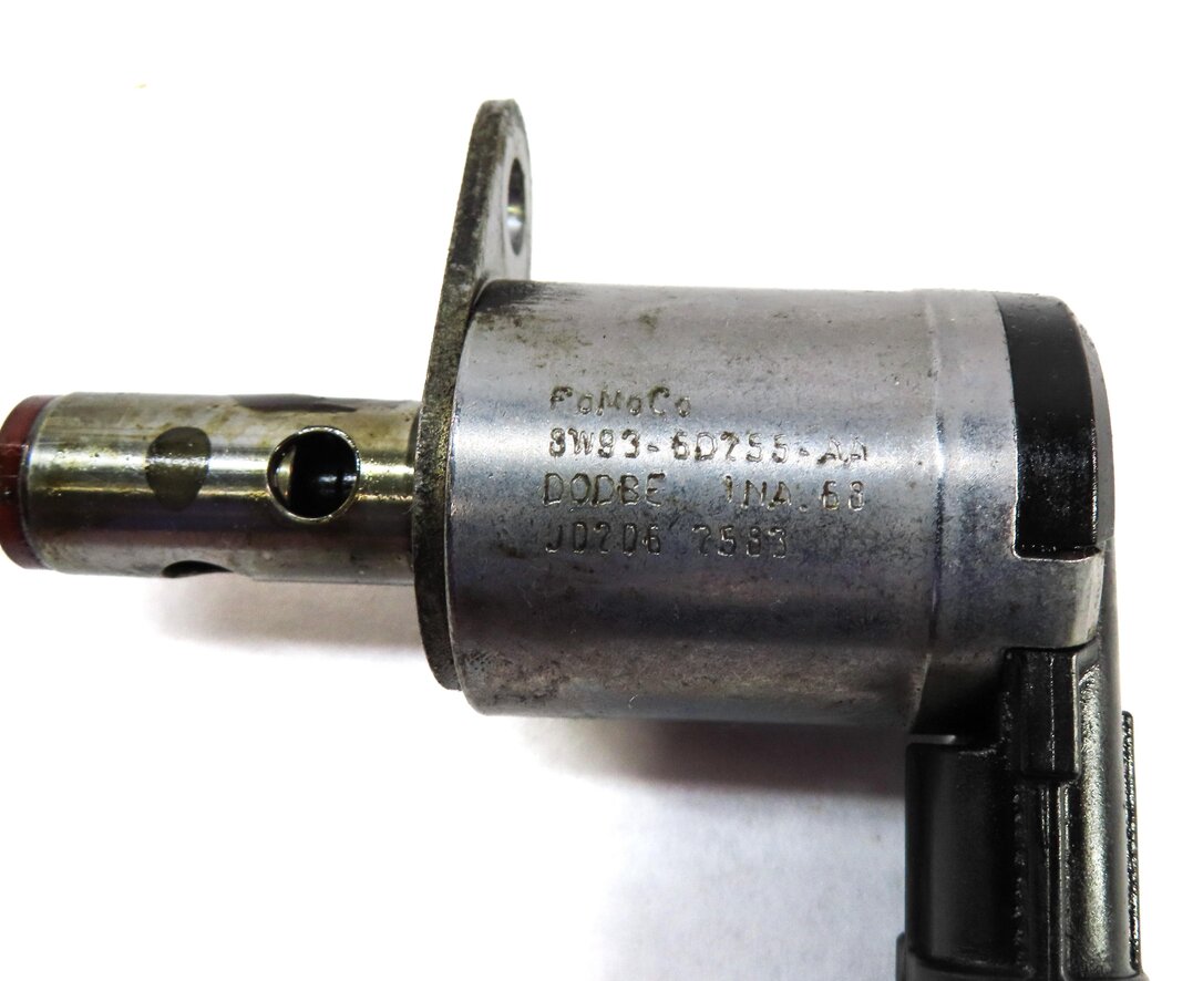 Thumbnail 4: 2013 LAND ROVER LR4 5.0L AJ133 V8 ENGINE OIL PRESSURE SOLENOID LIFTER VALVE