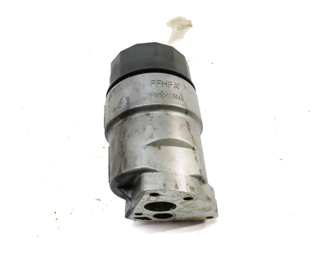 Thumbnail 2: 2013 LAND ROVER LR4 5.0L AJ133 V8 ENGINE OIL FILTER HOUSING w/ CAP