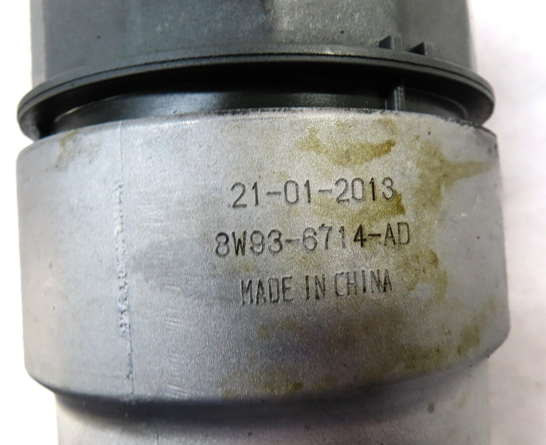 Thumbnail 5: 2013 LAND ROVER LR4 5.0L AJ133 V8 ENGINE OIL FILTER HOUSING w/ CAP