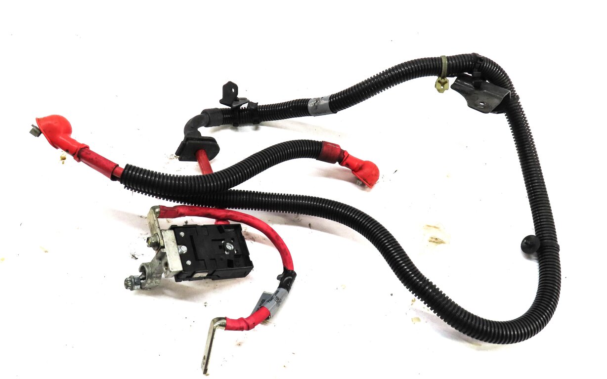 Thumbnail 3: 2013 LAND ROVER LR4 POSITIVE BATTERY CABLE POST TERMINAL w/ STARTER HARNESS