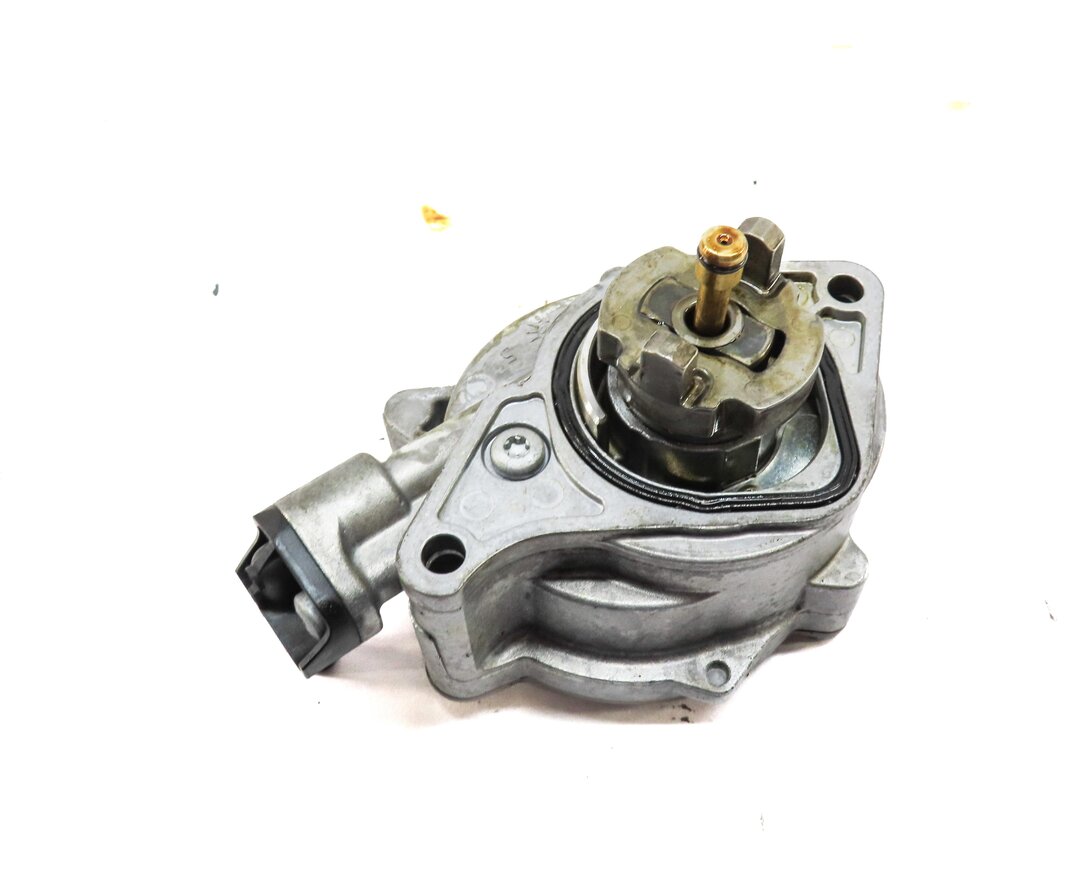2010-2019 RANGE ROVER SPORT LR4 JAGUAR XE XF XK - 3.0L / 5.0L BRAKE VACUUM PUMP