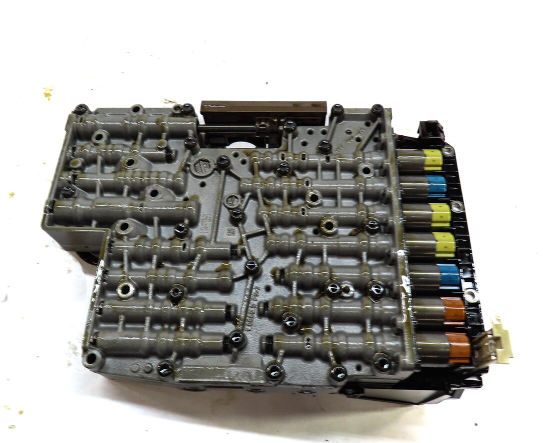 Thumbnail 4: 2013 LR4 RANGE ROVER SPORT (L320) TRANSMISSION VALVE BODY w/ MECHATRONIC