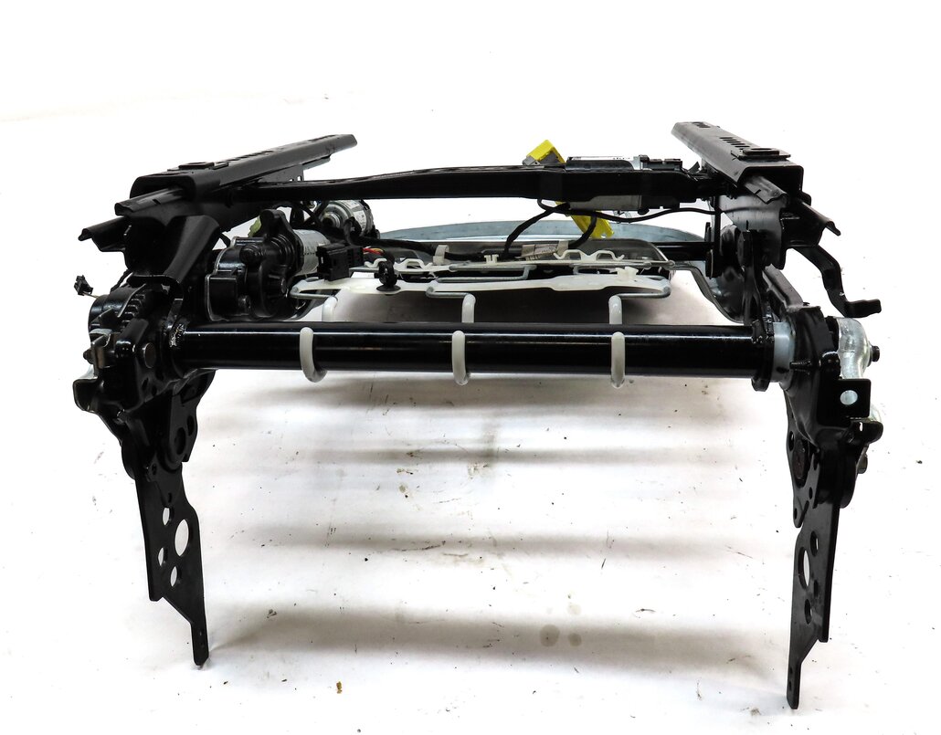 Thumbnail 7: 2014-2019 BMW 328iGT 330iGT 340iGT (F34) FRONT RIGHT SPORT SEAT TRACK & MOTORS