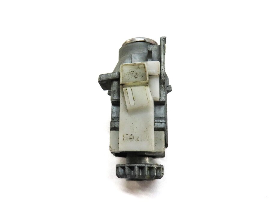 Thumbnail 13: 2016 BMW 328iGT F34 2.0L TURBO N26 ENGINE BODY ENGINE IMMOBILIZER MODULE KEY SET