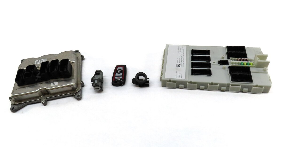 Thumbnail 2: 2016 BMW 328iGT F34 2.0L TURBO N26 ENGINE BODY ENGINE IMMOBILIZER MODULE KEY SET