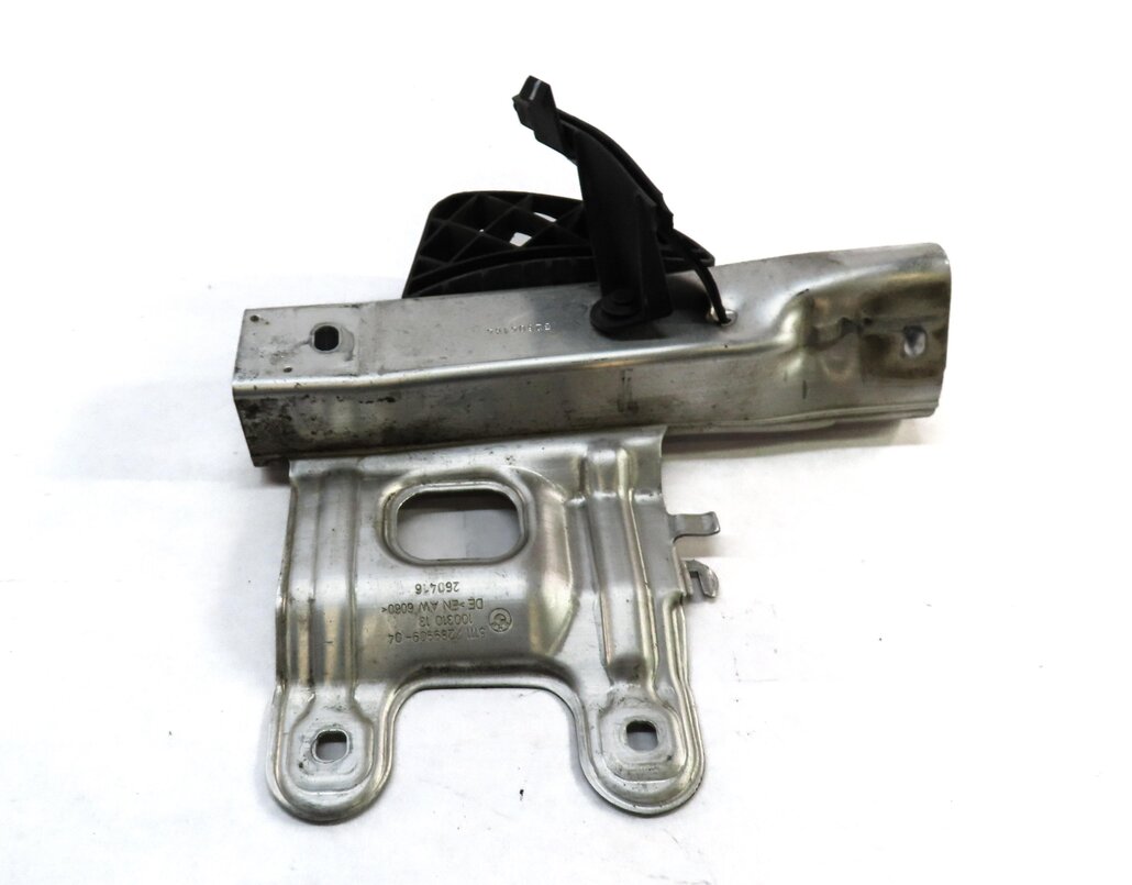 Thumbnail 3: 2016 BMW 328iGT (F34) FRONT LEFT DRIVER LOWER BUMPER MOUNT BRACKET 7289909