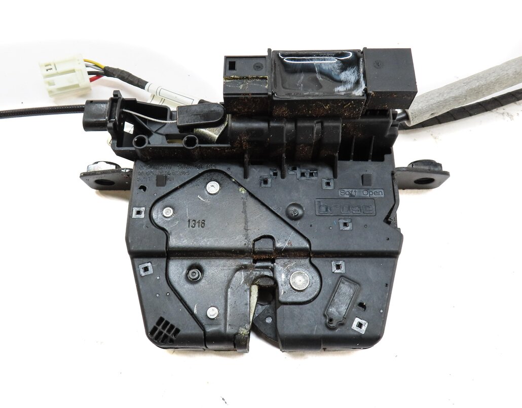 Thumbnail 7: 2016 BMW 328iGT (F34) REAR TRUNK LOCK LATCH ACTUATOR w/ SOFT CLOSE MOTOR