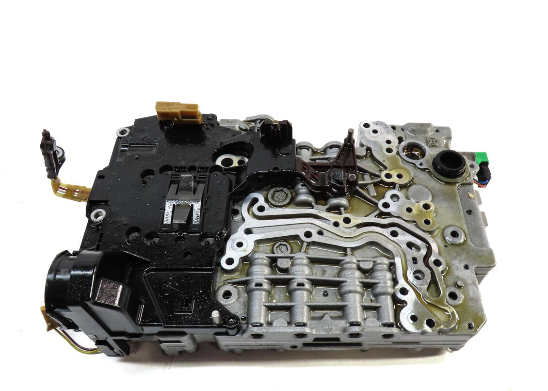 Thumbnail 2: 14-18 BMW 328i 428i X3 X4 F25 F30 F32 8HP-45 AWD AUTO TRANSMISSION VALVE BODY