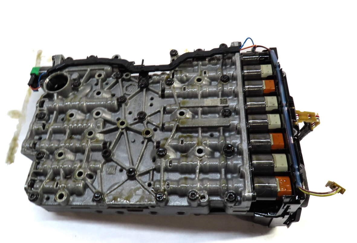 Thumbnail 4: 14-18 BMW 328i 428i X3 X4 F25 F30 F32 8HP-45 AWD AUTO TRANSMISSION VALVE BODY