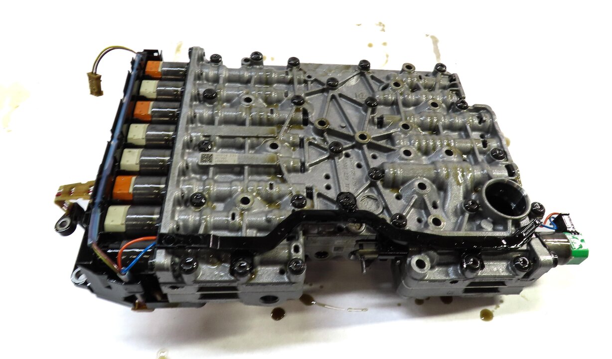 Thumbnail 5: 14-18 BMW 328i 428i X3 X4 F25 F30 F32 8HP-45 AWD AUTO TRANSMISSION VALVE BODY
