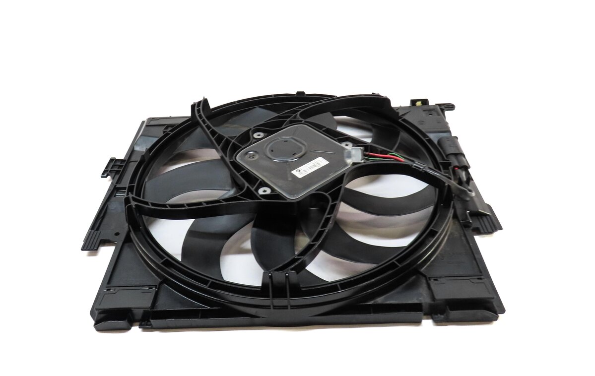 Thumbnail 4: 14-18 BMW 328i DIESEL 328iGT 335iGT (F30 F34) 600w RADIATOR COOLING FAN w/ MOTOR