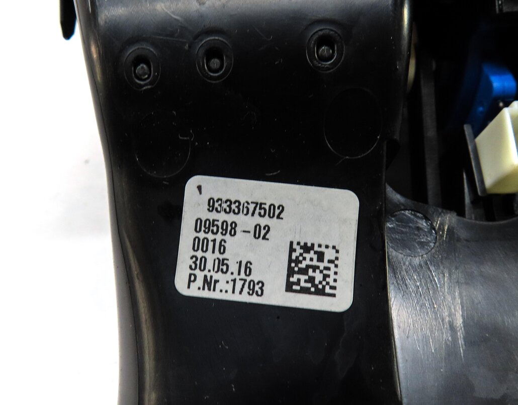 Thumbnail 5: 2016 BMW 328iGT (F34) REAR HVAC A/C HEATER AIR VENT (BLACK) 9333675