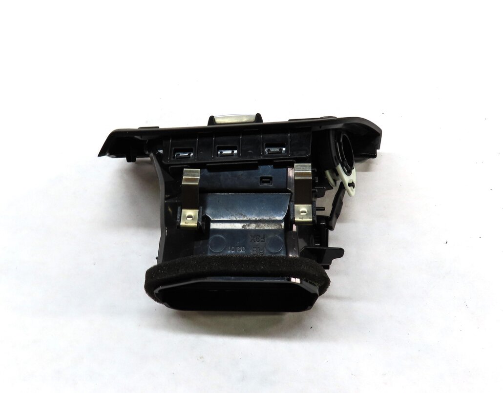 Thumbnail 3: 2016 BMW 328iGT (F34) FRONT RIGHT PASSENGER HVAC A/C HEATER AIR VENT 9218550