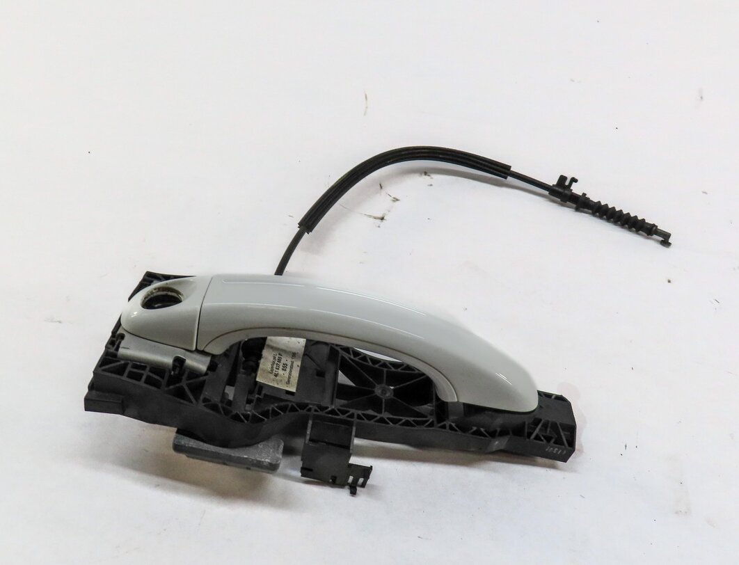 2007-2015 AUDI Q7 (4L) LEFT FRONT DRIVER KEYLESS EXTERIOR DOOR HANDLE (WHITE)