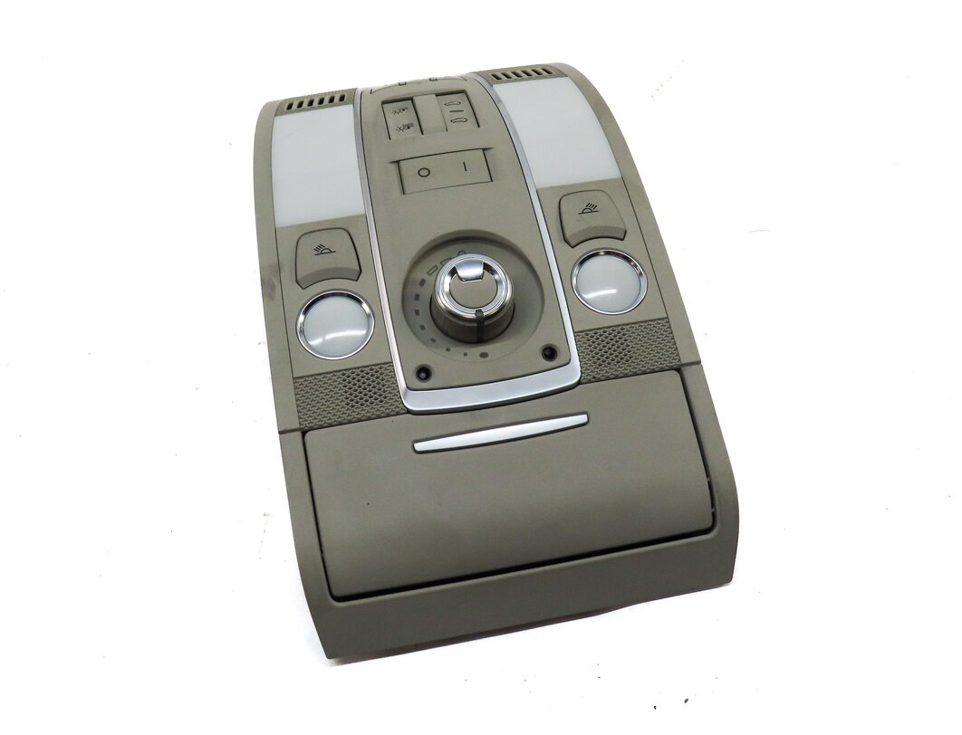 Thumbnail 3: 2012 AUDI Q7 (4L) FRONT CENTER ROOF DOME LIGHT (GRAY) 4L0947135R 4F0959719A