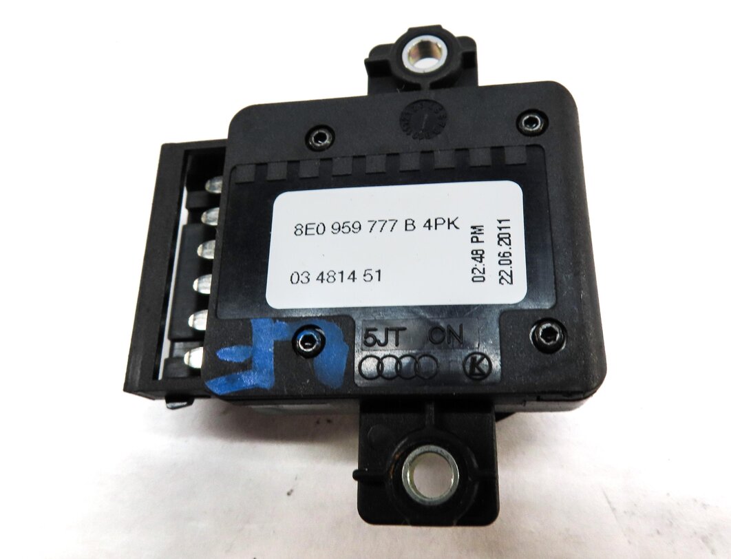 Thumbnail 5: 2012 AUDI Q7 (4L) FRONT LEFT DRIVER SEAT ADJUST ADJUSTMENT SWITCH SET 2 (BLACK)