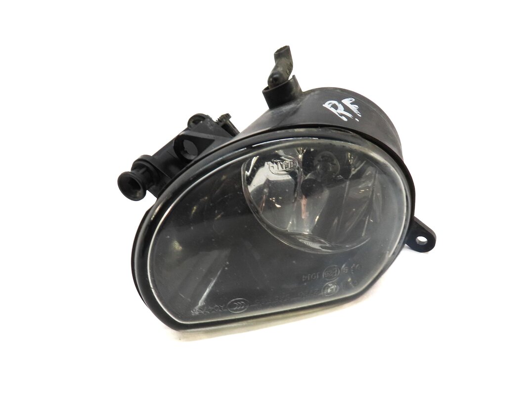Thumbnail 1: 2010-2015 AUDI Q7 (4L) RIGHT FRONT PASSENGER FOGLIGHT FOG LIGHT LAMP